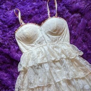 Raindance M white layered lace ruffle top / dress
